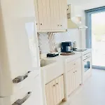 Gerani Deluxe Апартаменты *