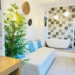Gerani Deluxe Апартаменты *