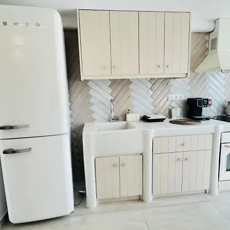Gerani Deluxe Apartment *